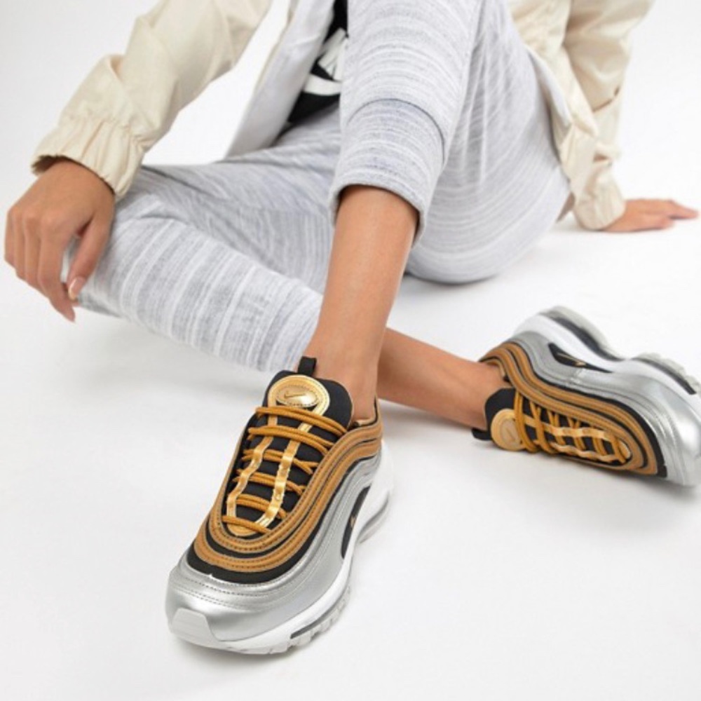 NIKE Women Air Max 97 - Metallic Gold/Silver 📀NWT - Picture 2 of 6